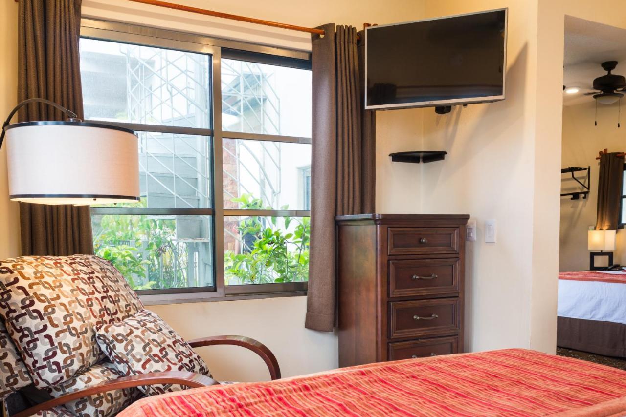 Alamos Inn Hotel Con Jacuzzi Y Piscina Cancún Eksteriør bilde