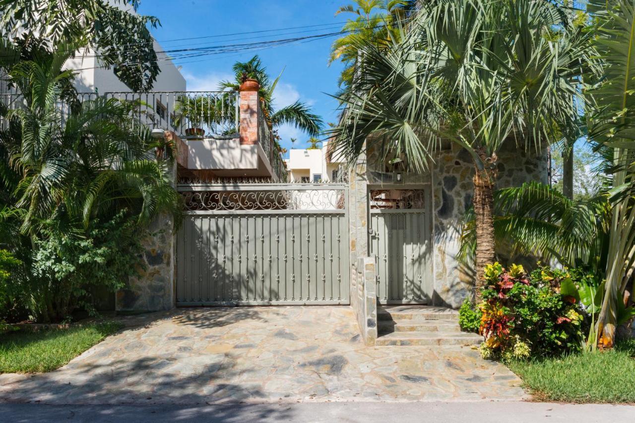 Alamos Inn Hotel Con Jacuzzi Y Piscina Cancún Eksteriør bilde