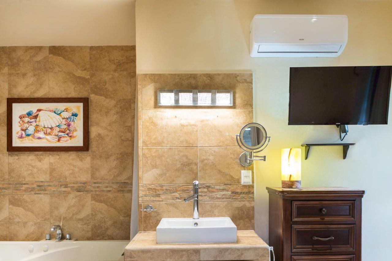 Alamos Inn Hotel Con Jacuzzi Y Piscina Cancún Eksteriør bilde